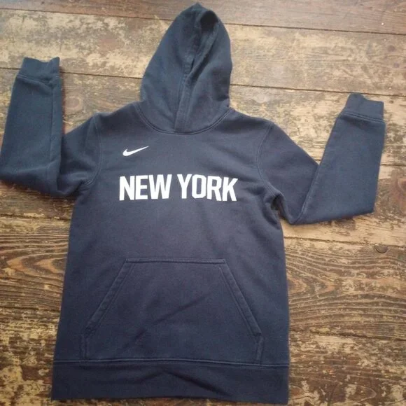 Nike Boys Hoodie - New York Graphic - Size Medium - Picture 1 of 2
